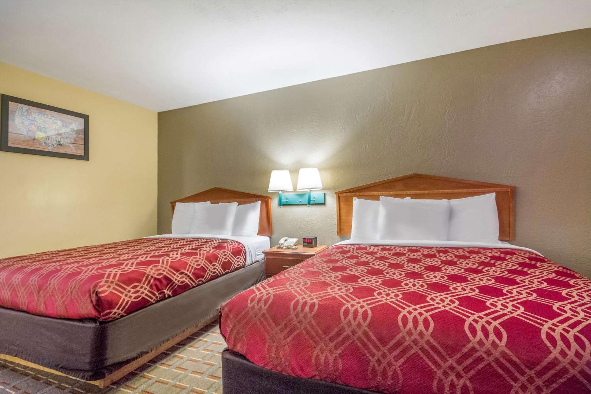 Econo Lodge Lansing - Leavenworth Dış mekan fotoğraf
